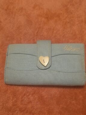 Volcom Light Blue Heart-Button Dressy Bessy Wallet GUC